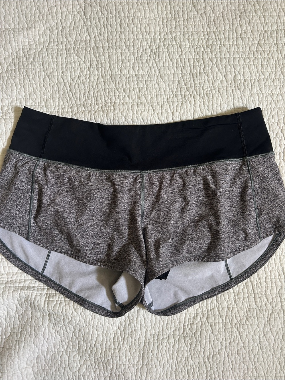 lululemon athletica Women's Gray Heather Speedup shorts